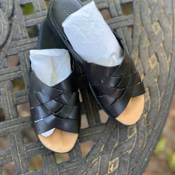 Vintage Y2K Duck Head Tina Leather Slip On Black Sandals  7M New - Picture 4 of 9